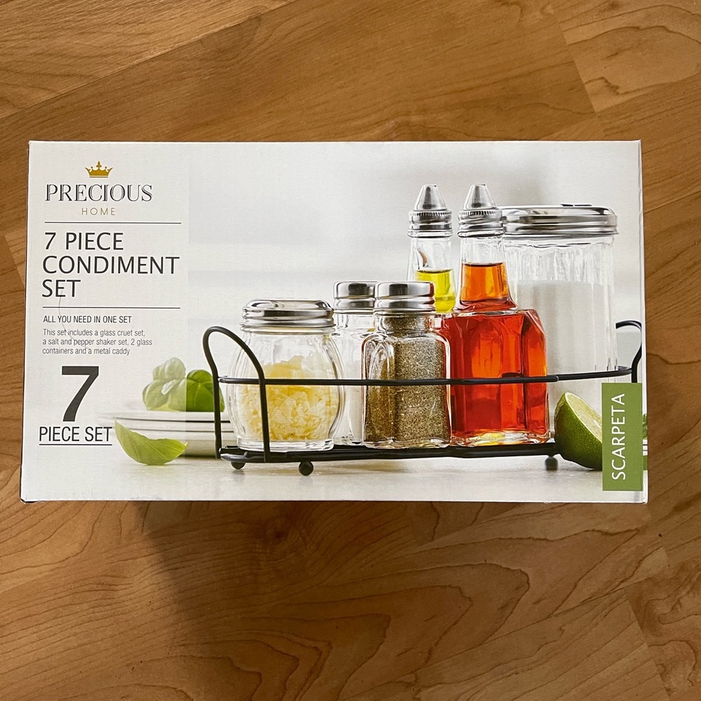 7-piece condiment server